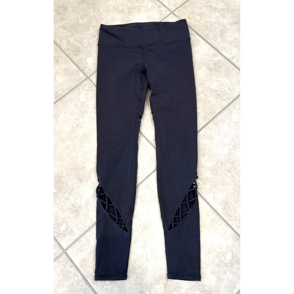 Alo Yoga Entwine Yoga Gray Leggings Size Small‎ Athleisure Gym Workout Athletic